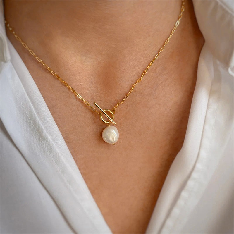 Freshwater pearl necklace